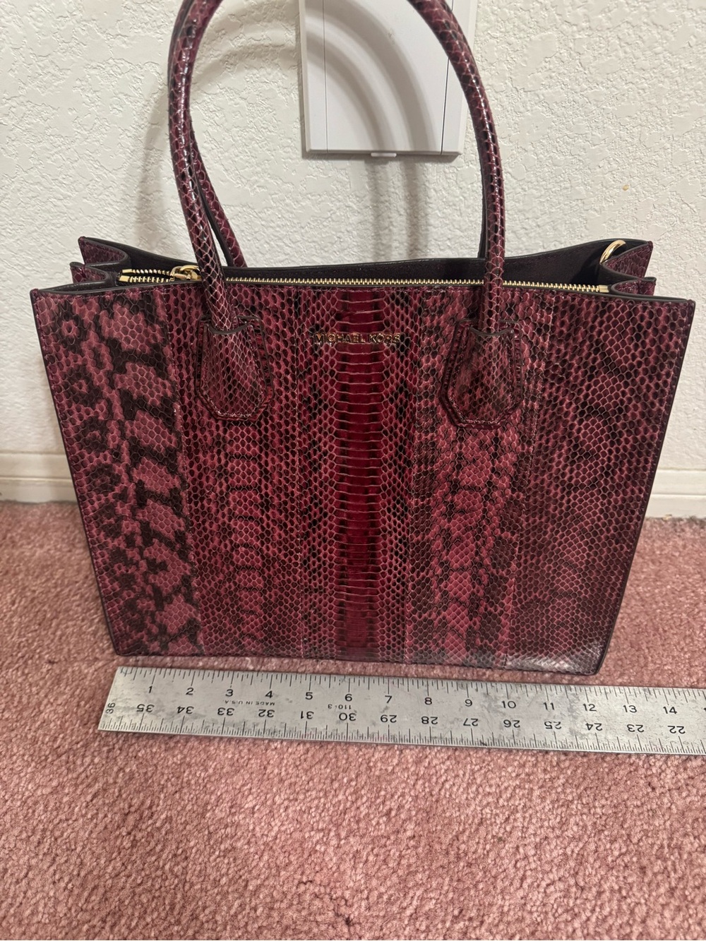 New Michael Kors Large Convention Tote Mulberry Snake purse bag studio - Picture 3 of 12